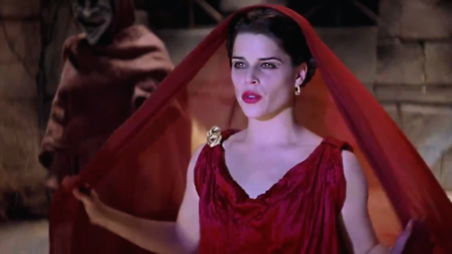 Scream 2 It S Showtime Shots Of Horror